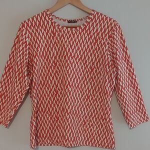 Stylish Red and White Patterned Blouse. Like New Condition.